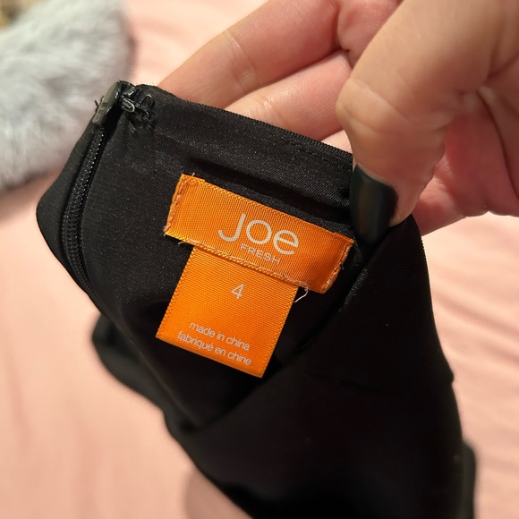 Joe Fresh mini skirt, black, size 4 - Picture 4 of 5